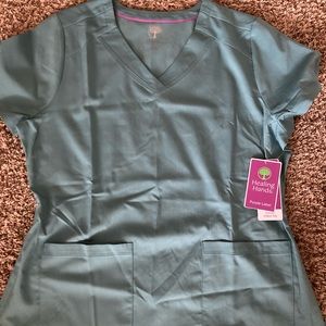 NWT women’s scrub top